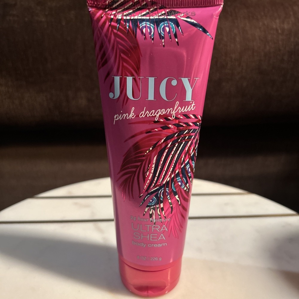 Bath & Body Works Juicy Pink Dragonfruit Ultra Shea Cream 8oz Rare New